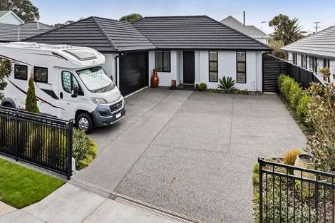 Photo of property in 2 Atea Place, Hawera, 4610