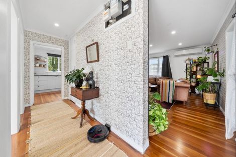 Photo of property in 2/5 Tokomaru Street, Welbourn, New Plymouth, 4312