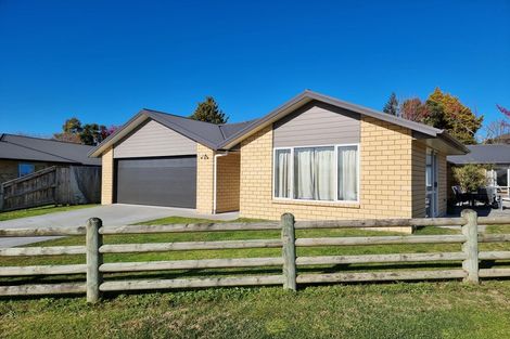 Photo of property in 19 Mahy Way, Leamington, Cambridge, 3432