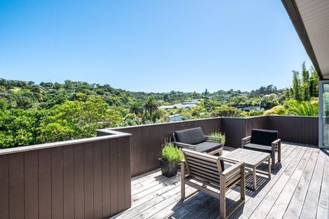 Photo of property in 27 Ocean Road, Surfdale, Waiheke Island, 1081