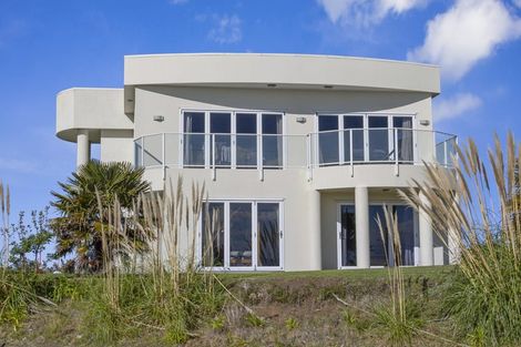 Photo of property in 16 Nadine Stanton Drive, Bell Block, New Plymouth, 4312