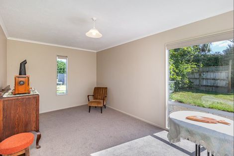 Photo of property in 146 Lindsay Road, Levin, 5510