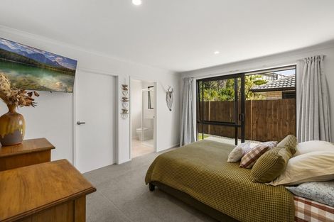 Photo of property in 14 Winspear Place, Omokoroa, 3114