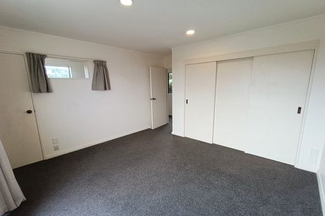 Photo of property in 21 Ladbrooke Drive, Newlands, Wellington, 6037