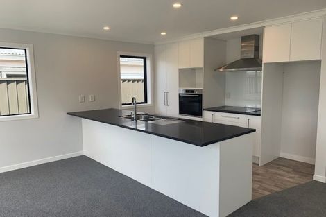 Photo of property in 5 Pihoihoi Place, Kenepuru, Porirua, 5022