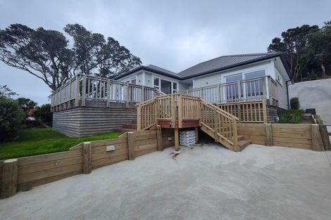 Photo of property in 65a Seatoun Heights Road, Seatoun, Wellington, 6022