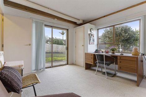 Photo of property in 208 Clovelly Road, Bucklands Beach, Auckland, 2012