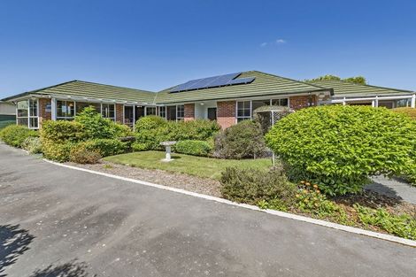 Photo of property in 33 Banks Avenue, Dallington, Christchurch, 8061