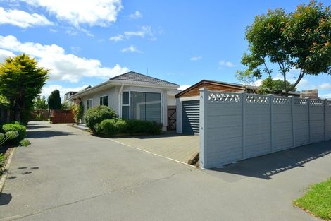 Photo of property in 1/104 Yaldhurst Road, Sockburn, Christchurch, 8042