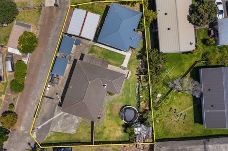 Photo of property in 19 Benton Place, Manurewa, Auckland, 2102