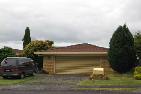 Photo of property in 31 Cumbrian Place, Conifer Grove, Takanini, 2112