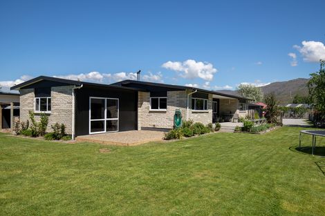 Photo of property in 114 Shields Street, Clyde, 9330