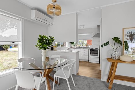 Photo of property in 1/242 Onewa Road, Birkenhead, Auckland, 0626