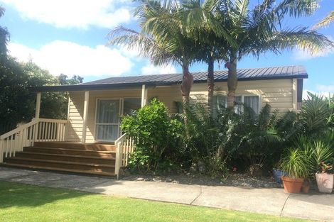 Photo of property in 5 Tampin Road, Hillpark, Auckland, 2102