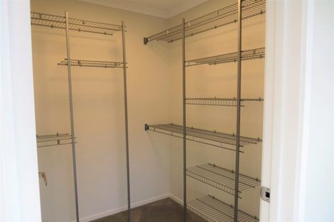 Photo of property in 21 Wai Place, One Tree Point, 0118