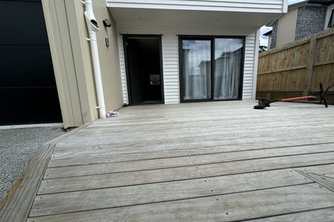 Photo of property in 7/116 Colwill Road, Massey, Auckland, 0614