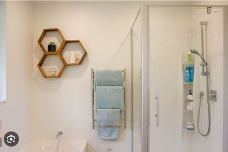 Photo of property in 99c Captain Scott Road, Glen Eden, Auckland, 0602