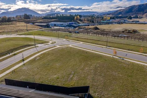 Photo of property in 55 Doug Ledgerwood Drive, Wanaka, 9305