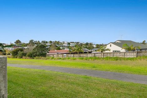 Photo of property in 24 Jean Place, Stanmore Bay, Whangaparaoa, 0932