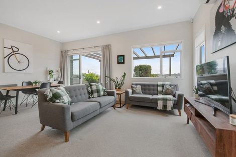 Photo of property in 49 Barcliff Terrace, Gulf Harbour, Whangaparaoa, 0930