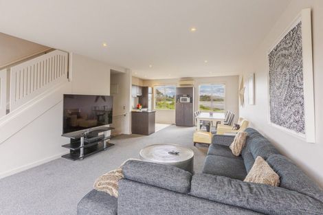 Photo of property in The Terraces, 3/9 Humber Street, Pandora, Napier, 4110