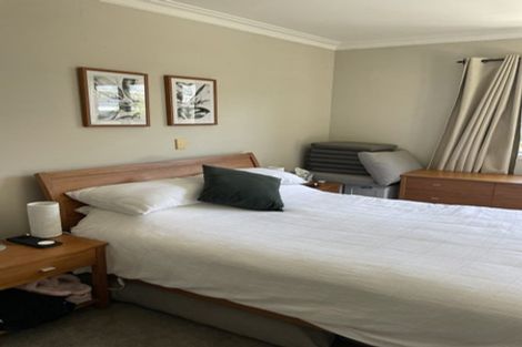 Photo of property in 54 Amaru Road, One Tree Hill, Auckland, 1061