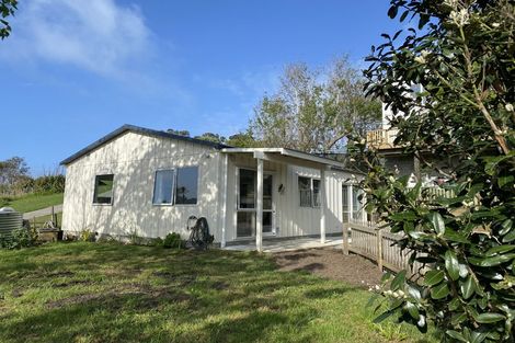 Photo of property in 433 Oaia Road, Muriwai, 0881