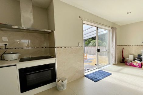 Photo of property in 10 Ravello Rise, Flat Bush, Auckland, 2019