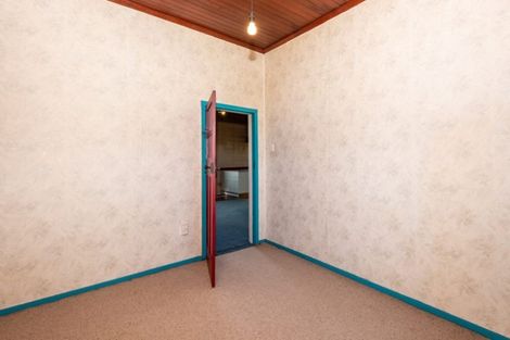 Photo of property in 60 Cliff Road, Te Karaka, 4022