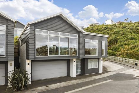 Photo of property in 31 Cresswell Place, Johnsonville, Wellington, 6037