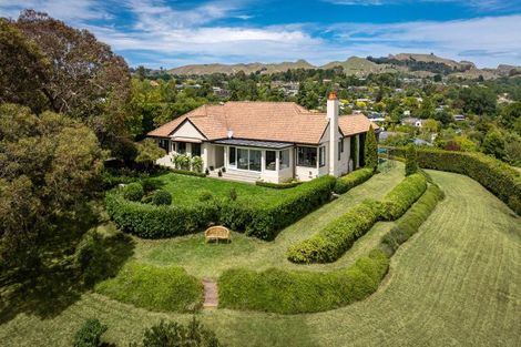 Photo of property in 44 Busby Hill, Havelock North, 4130