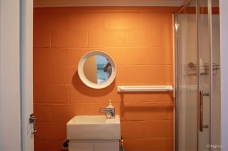 Photo of property in 6 Gilmour Street, Raglan, 3225