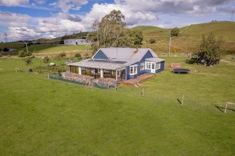 Photo of property in 214 Waianiwaniwa Road, Sheffield, Darfield, 7571