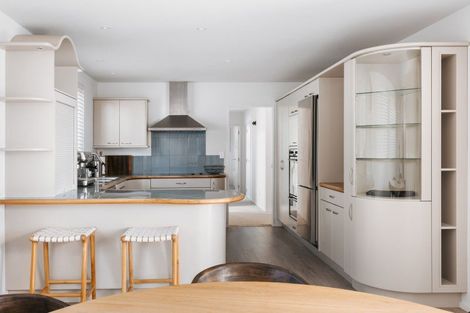 Photo of property in 94 Marine Parade, Mount Maunganui, 3116