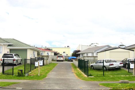 Photo of property in 13 Robert Skelton Place, Clendon Park, Auckland, 2103