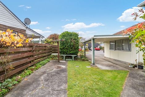 Photo of property in 7 Roband Crescent, Brown Owl, Upper Hutt, 5018