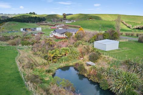 Photo of property in 131 Tiromoana Road, Maata, Eltham, 4398