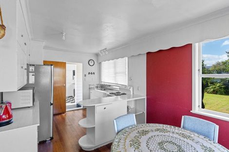 Photo of property in 9 Roslyn Road, Levin, 5510