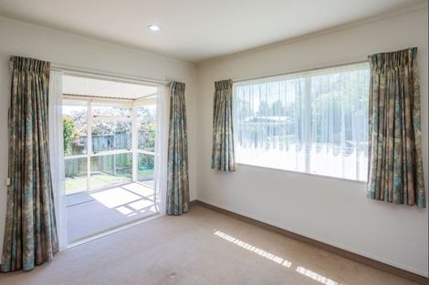 Photo of property in 18 Tararua Street, Paraparaumu, 5032