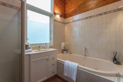 Photo of property in 24 Kandy Crescent, Ngaio, Wellington, 6035