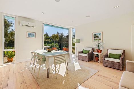 Photo of property in 6 Menzies Street, Sumner, Christchurch, 8081