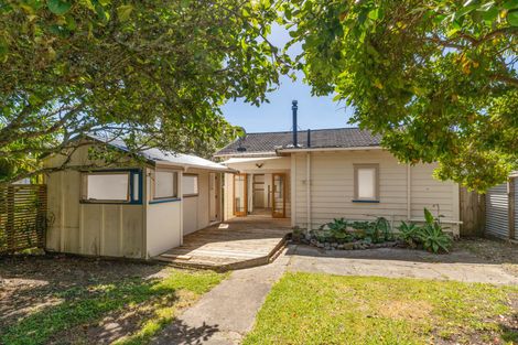 Photo of property in 2/5 Edgars Road, Westmere, Auckland, 1022