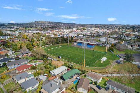 Photo of property in 24b Prospect Terrace, Pukekohe, 2120