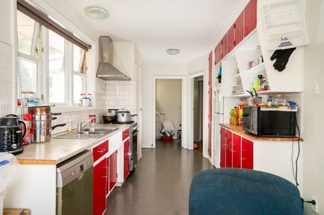 Photo of property in 31 Tukanae Street, Strathmore Park, Wellington, 6022