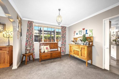 Photo of property in 7 Hemingford Place, Halswell, Christchurch, 8025
