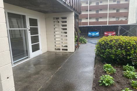 Photo of property in 9 Esplanade Road, Mount Eden, Auckland, 1024