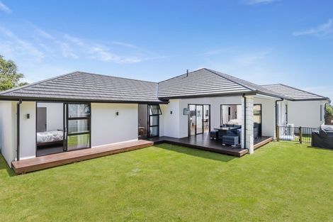 Photo of property in 151 Margaret Drive, Omokoroa, 3114