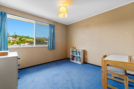 Photo of property in 75 Salamanca Road, Sunnynook, Auckland, 0620