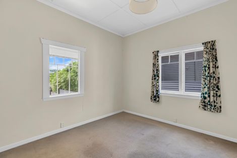 Photo of property in 2/5 Edgars Road, Westmere, Auckland, 1022