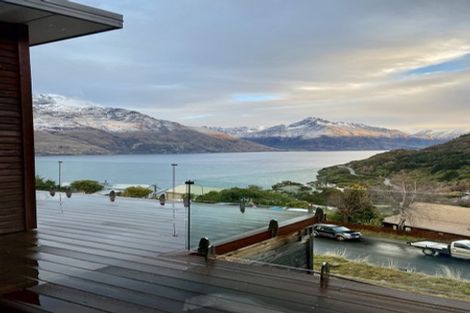 Photo of property in 15a Mackinnon Terrace, Sunshine Bay, Queenstown, 9300